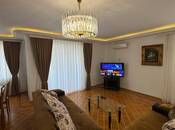 Сдаётся 4-комн. новостройка 200 м², м. Элмляр Академиясы, photo 1 from 8