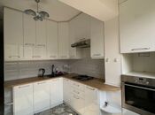 Satılır 2 otaqlı köhnə tikili 60 m², İnşaatçılar m., photo 4 from 8
