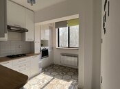 Satılır 2 otaqlı köhnə tikili 65 m², İnşaatçılar m., photo 6 from 8