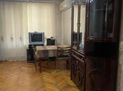 İcarəyə verilir 2 otaqlı köhnə tikili 55 m², Elmlər Akademiyası m., photo 1 from 8