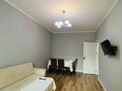 Satılır 2 otaqlı köhnə tikili 65 m², İnşaatçılar m., photo 2 from 8