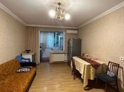 Продаётся 3-комн. вторичка 70 м², м. Элмляр Академиясы, photo 1 from 8