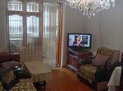 Satılır 2 otaqlı köhnə tikili 43 m², İnşaatçılar m., photo 1 from 8