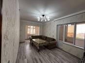 Satılır 2 otaqlı köhnə tikili 65 m², Xalqlar Dostluğu m., photo 1 from 8
