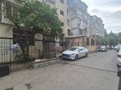 Satılır 3 otaqlı köhnə tikili 80 m², İnşaatçılar m., photo 1 from 8