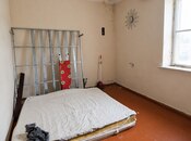 Satılır 2 otaqlı köhnə tikili 55 m², 28 May m., photo 2 from 5
