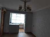 Сдаётся 3-комн. вторичка 50 м², м. Нефтчиляр, photo 1 from 8