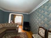 Продаётся 3-комн. вторичка 71 м², м. Элмляр Академиясы, photo 2 from 8