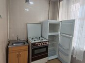 Satılır 1 otaqlı köhnə tikili 40 m², İnşaatçılar m., photo 6 from 8