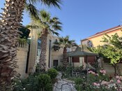Satılır 7 otaqlı həyət evi/bağ evi 525 m², Qaraçuxur q., photo 1 from 8