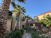 Satılır 5 otaqlı həyət evi/bağ evi 525 m², Qaraçuxur q., photo 1 from 8