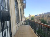 Satılır 4 otaqlı köhnə tikili 150 m², 28 May m., photo 8 from 8
