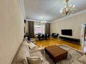 Satılır 7 otaqlı həyət evi/bağ evi 392 m², Qara Qarayev m., photo 1 from 8