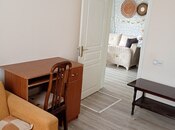 İcarəyə verilir 3 otaqlı həyət evi/bağ evi 90 m², İnşaatçılar m., photo 2 from 8