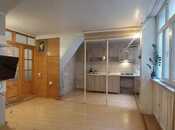 Satılır 2 otaqlı köhnə tikili 76 m², 28 May m., photo 1 from 8
