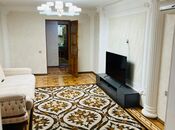 Продаётся 3-комн. вторичка 88 м², м. Иншаатчылар, photo 1 from 8