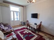Satılır 2 otaqlı köhnə tikili 50 m², Nizami m., photo 1 from 8