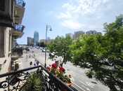 Satılır 3 otaqlı köhnə tikili 86 m², Şah İsmayıl Xətai m., photo 1 from 8