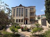 Satılır 9 otaqlı həyət evi/bağ evi 600 m², M.Ə.Rəsulzadə q., photo 1 from 8