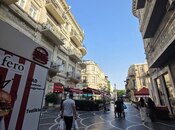 Satılır 5 otaqlı köhnə tikili 130 m², Sahil m., photo 1 from 8