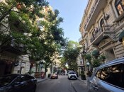 Satılır 5 otaqlı köhnə tikili 130 m², Sahil m., photo 2 from 8