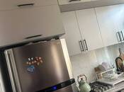 İcarəyə verilir 2 otaqlı həyət evi/bağ evi 60 m², İnşaatçılar m., photo 2 from 8