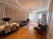 Satılır 8 otaqlı həyət evi/bağ evi 400 m², Nəsimi m., photo 1 from 8