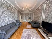 Satılır 8 otaqlı həyət evi/bağ evi 400 m², Nəsimi m., photo 2 from 8