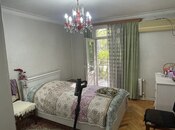 Satılır 3 otaqlı köhnə tikili 71 m², Elmlər Akademiyası m., photo 2 from 8