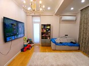 Продаётся 2-комн. новостройка 87 м², м. Кара Караев, photo 3 from 8