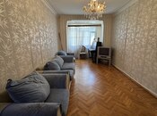 Satılır 3 otaqlı köhnə tikili 90 m², Azadlıq Prospekti m., photo 1 from 8