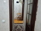 Satılır 2 otaqlı köhnə tikili 60 m², İnşaatçılar m., photo 3 from 8