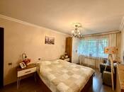 Satılır 3 otaqlı köhnə tikili 70 m², Xalqlar Dostluğu m., photo 6 from 8