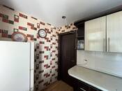 Satılır 2 otaqlı köhnə tikili 55 m², İnşaatçılar m., photo 8 from 8
