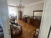 Satılır 3 otaqlı köhnə tikili 70 m², Nəsimi r., photo 2 from 8
