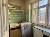 Satılır 2 otaqlı köhnə tikili 60 m², Yasamal r., photo 5 from 8