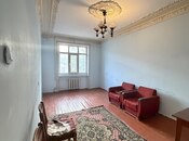 Satılır 2 otaqlı köhnə tikili 60 m², Yasamal r., photo 1 from 8