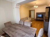 Satılır 3 otaqlı köhnə tikili 75 m², Nizami m., photo 2 from 8
