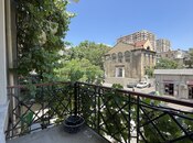 Satılır 2 otaqlı köhnə tikili 55 m², 28 May m., photo 2 from 8