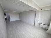 Satılır 2 otaqlı köhnə tikili 56 m², İnşaatçılar m., photo 2 from 8