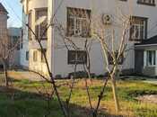 Satılır 7 otaqlı həyət evi/bağ evi 400 m², Həzi Aslanov q., photo 3 from 8