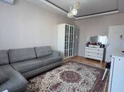Satılır 2 otaqlı köhnə tikili 59 m², Massiv V q., photo 2 from 8