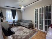Satılır 2 otaqlı köhnə tikili 59 m², Massiv V q., photo 1 from 8
