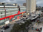 Satılır 4 otaqlı köhnə tikili 120 m², Azadlıq Prospekti m., photo 1 from 8