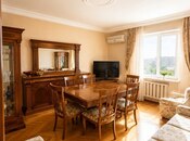 Satılır 4 otaqlı köhnə tikili 105 m², Elmlər Akademiyası m., photo 1 from 8