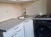Satılır 2 otaqlı köhnə tikili 60 m², Yeni Günəşli q., photo 4 from 8
