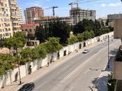Satılır 3 otaqlı köhnə tikili 90 m², Gənclik m., photo 2 from 8