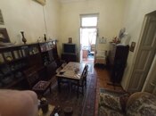 Satılır 2 otaqlı köhnə tikili 55 m², Qara Qarayev m., photo 1 from 7