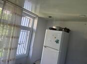 Satılır 2 otaqlı köhnə tikili 46 m², İnşaatçılar m., photo 4 from 5