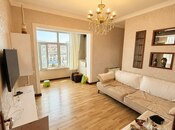 Продаётся 1-комн. вторичка 42 м², м. Иншаатчылар, photo 1 from 8
